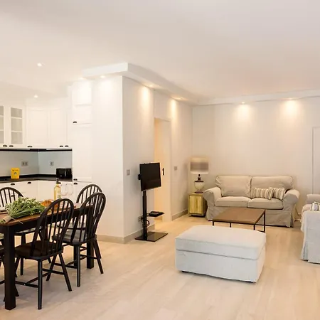 Casa Do | بيت للعطل إستوريل